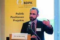 Prof. Dr. Jan-Marc Hodek Prof. Dr. Jan-Marc Hodek