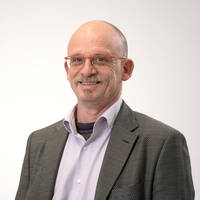  Roland Freese