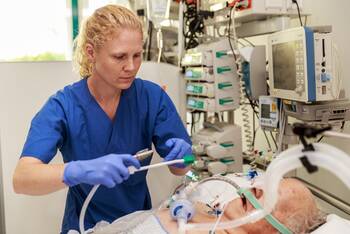 Rund 39.000 Leiharbeiter in Pflegeberufen