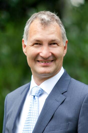 Abrolat ist Geschäftsführer in Uhlstädt-Kirchhasel