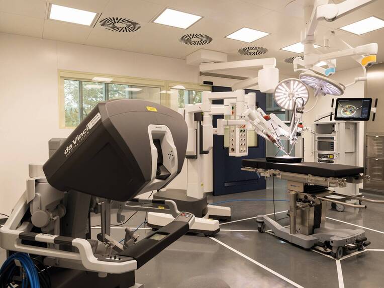 Wie Hightech-Chirurgie den OP revolutioniert