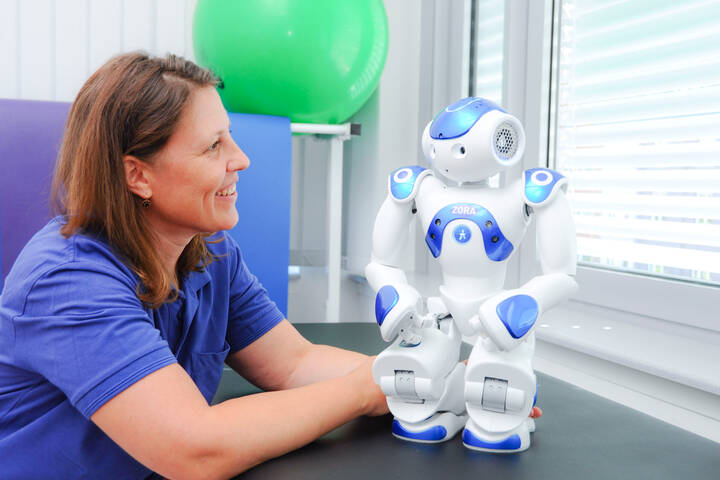 Kinderklinik setzt erstmals menschenähnliche Roboter ein