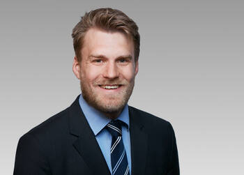 Simon verlässt Median