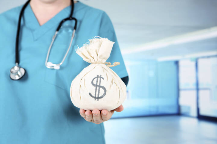 Kritik an „Abwerbeprämien“ für Krankenhausärzte