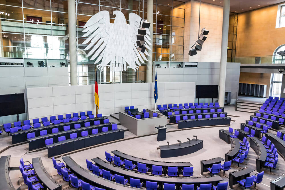 Bundestag beschließt Gesundheits-Sparpaket Bundestag beschließt Gesundheits-Sparpaket