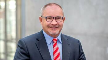 Matthias Bracht gibt Vorstandsvorsitz ab