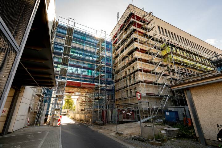 Neubau mit frischen Perspektiven Neubau mit frischen Perspektiven