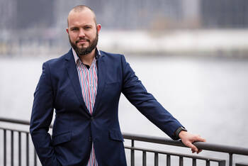 Fröhlich unterstützt Kemp bei Sana