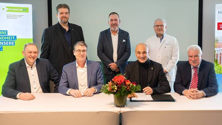 Vertragsunterzeichung: Klinikum Dortmund übernimmt Hüttenhospital Klinikum Dortmund übernimmt Klinik für Altersmedizin