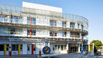 Die Klinik Hallerwiese-Cnopfsche Kinderklinik soll ab Januar 2027 zum Klinikum Nürnberg gehören