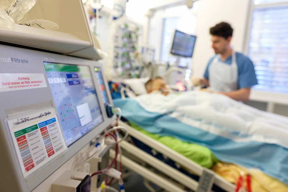 Sparmaßnahmen: Kliniken warnen vor Schließungen und Wartelisten