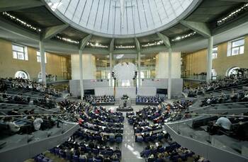 Bundestag beschließt Terminservice- und Versorgungsgesetz 