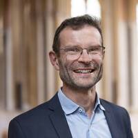 Prof. Dr. Florian Metzger