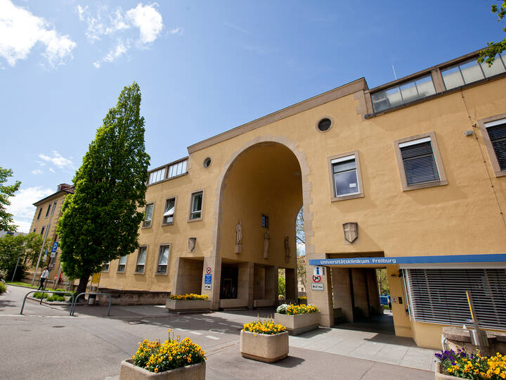 Uniklinik Freiburg schreibt schwarze Zahlen 