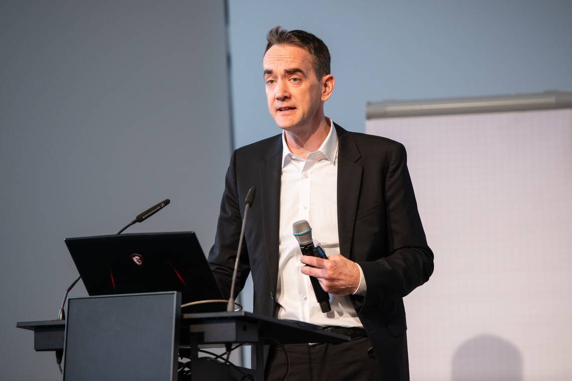 Simon_Loeser_2024_NRW_Tobias_Ruecker.jpg
