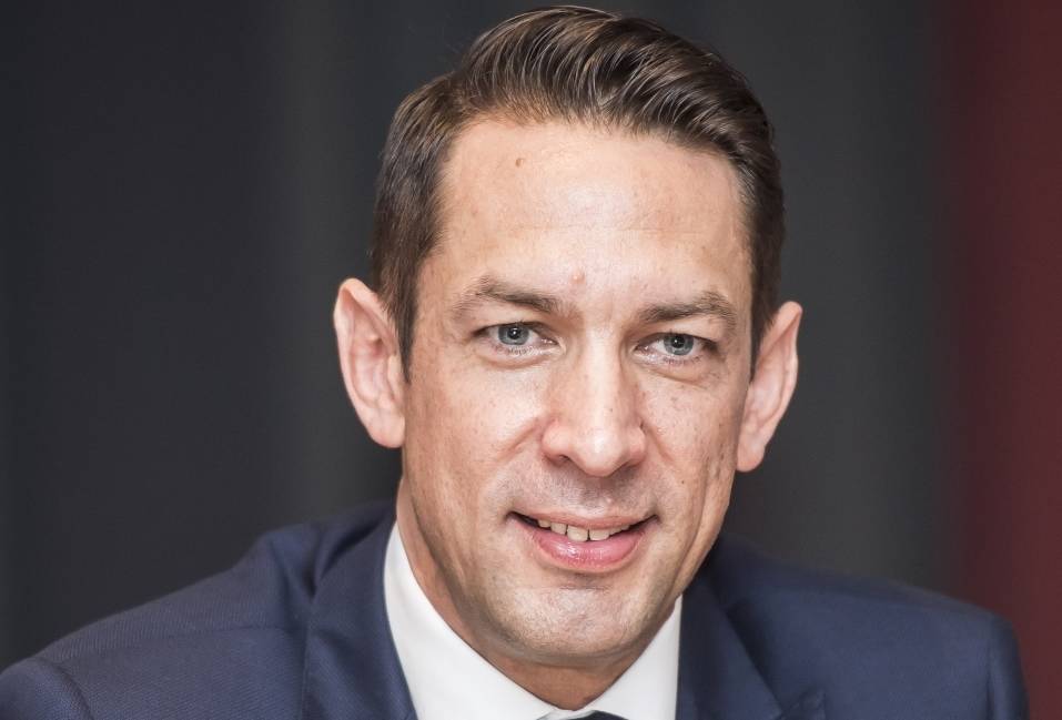 Abberufung Rheinland Klinikum trennt sich von Nicolas Krämer