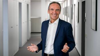 Ellio Schneider