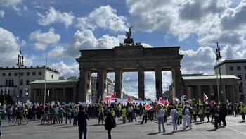 Klinikproteste vor dem Brandenburger Tor