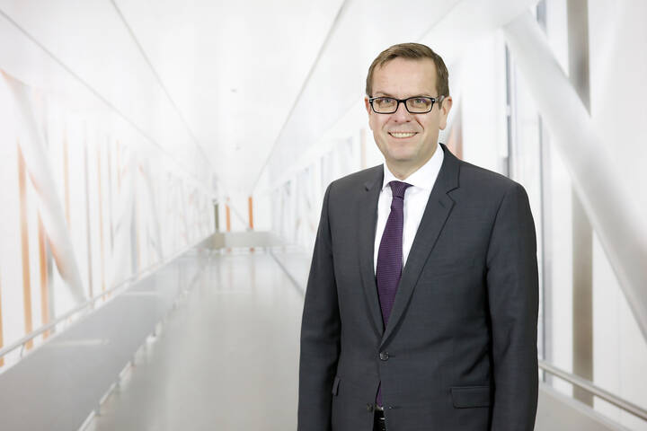 Sascha John kehrt zu Sana zurück