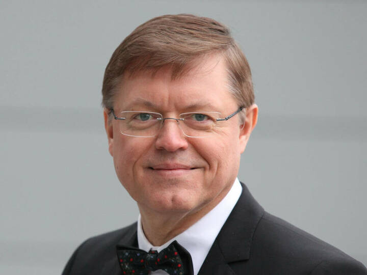 Sontheimer leitet Anregiomed fünf weitere Jahre