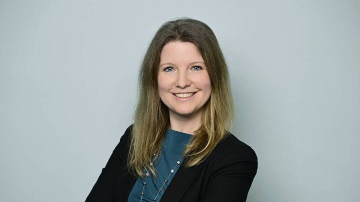 Carolin Schaller Ab April übernimmt Carolin Schaller die Kaufmännische Geschäftsführung der unter der Trägerschaft der Deutschen Rentenversicherung Nord geführten LungenClinic Grosshansdorf sowie ihrer Tochtergesellschaften.