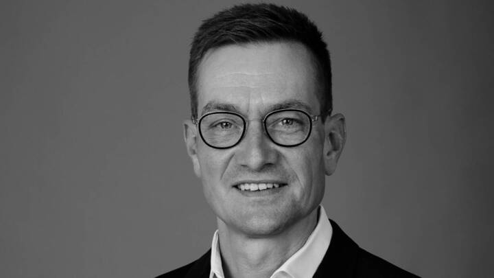 Joachim Ramming wird den Vorstand der Mediclin AG zum Ende des Geschäftsjahres 2025 verlassen. Ab Januar 2026 soll die Gesellschaft von den bisherigen Vorstandsmitgliedern Tino Fritz (CFO) und Thomas Piefke (COO) geführt werden. 