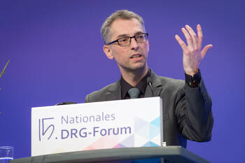 Rau mahnt Klinikmanager zum Handeln