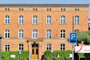 Vivantes quartiert Klinik um