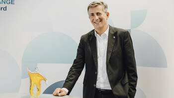 Sana gewinnt Change Award 2020 