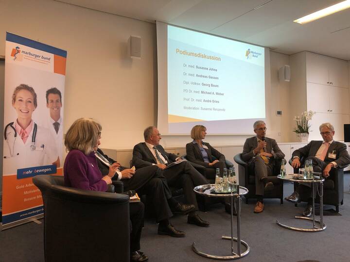 Kliniken und Kassenärzte sehen Krankenkassen in der Pflicht