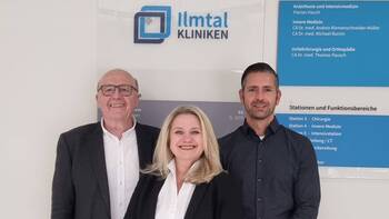 Karin Nadler übernimmt Leitung des Krankenhauses Mainburg v.l. Landrat Martin Neumeyer, Karin Nadler und Christian Degen