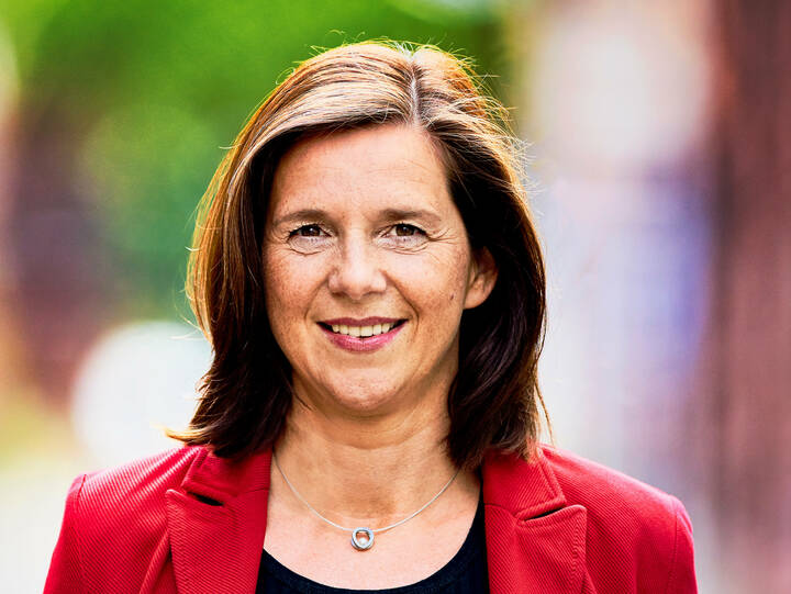 Grüne wollen 25.000 zusätzliche Pflegekräfte