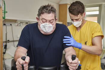 Ärztenachwuchs fordert mehr Ehrlichkeit von Lauterbach