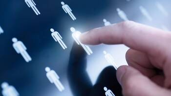 Künstliche Intelligenz soll im Ernst von Bergmann Klinikum Notaufnahmen entlasten und die Patientenaufnahme verbessern  