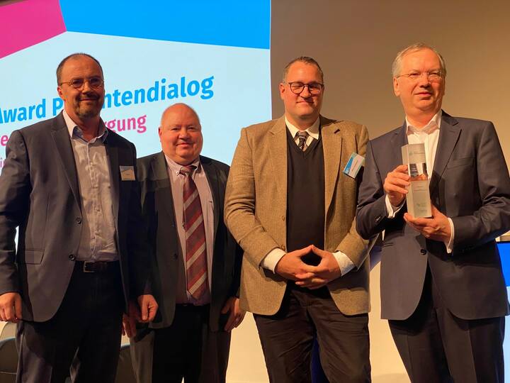 Preisträger des Awards Patientendialog 2022 ausgezeichnet
