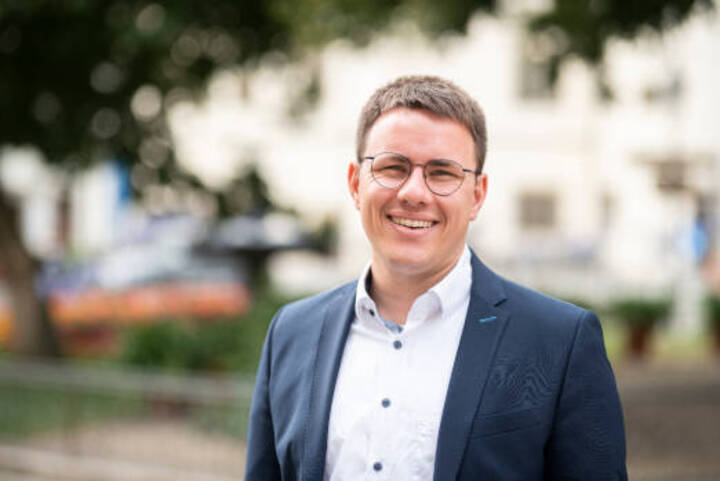 Felix Wallström wird neuer Finanzvorstand am DONAUISAR Klinikum. Felix Wallström wird neuer Finanzvorstand am DONAUISAR Klinikum.