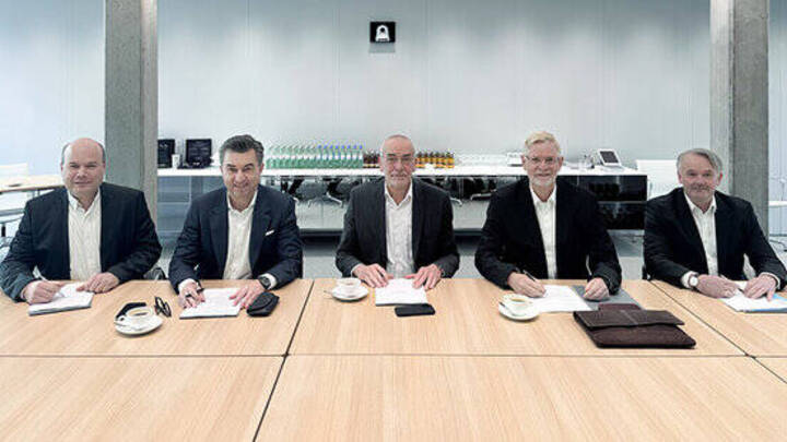 Lausitzer Klinik Diakonissenhaus Teltow übernimmt kommunale Lausitz Klinik Forst