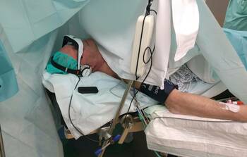 Sana testet Videobrillen zur Patientenunterhaltung