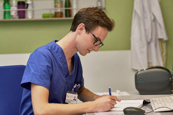 DKG und GKV ringen weiter um Pflexit-Details