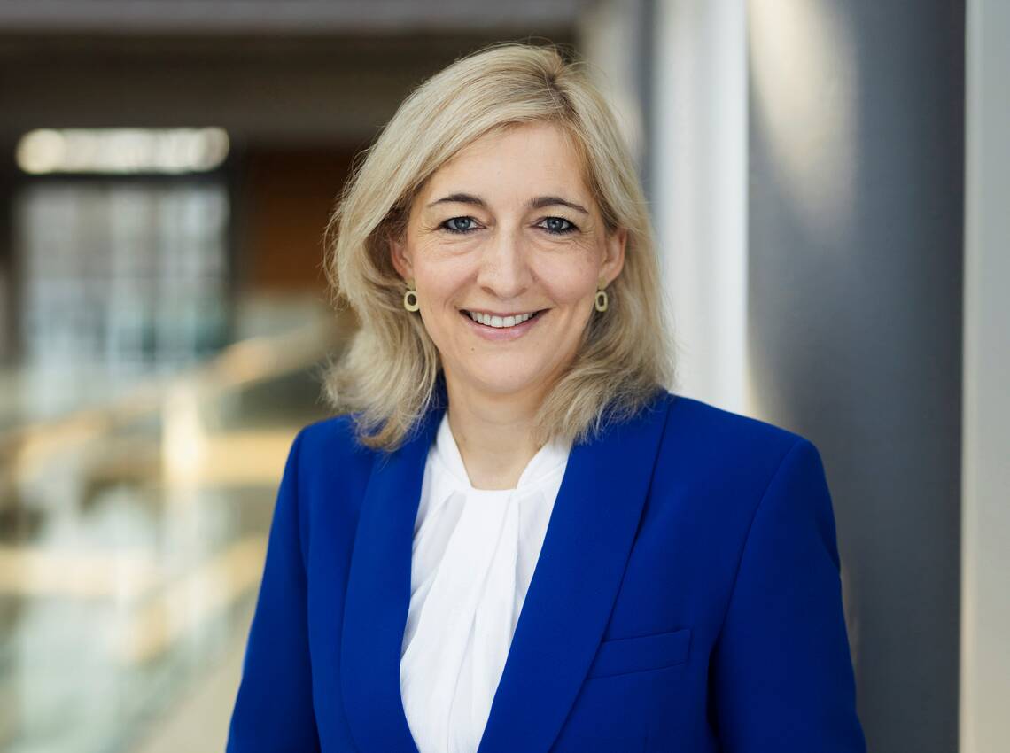 Bundesgesundheitsministerin Nina Warken kommt zum DRG|FORUM 2026