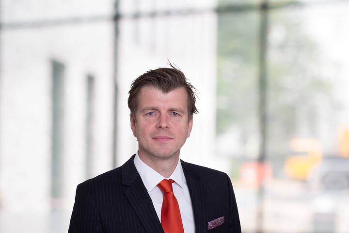 Tobias Schilling Tobias Schilling verlässt das KRH und geht zu Sana