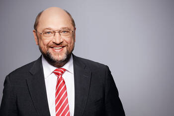 Schulz für Parität