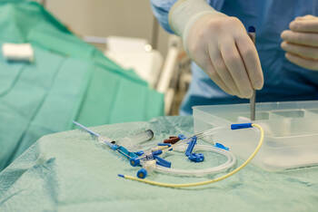 Patienteneinwilligung muss bei Vorverlegung einer Operation überprüft werden