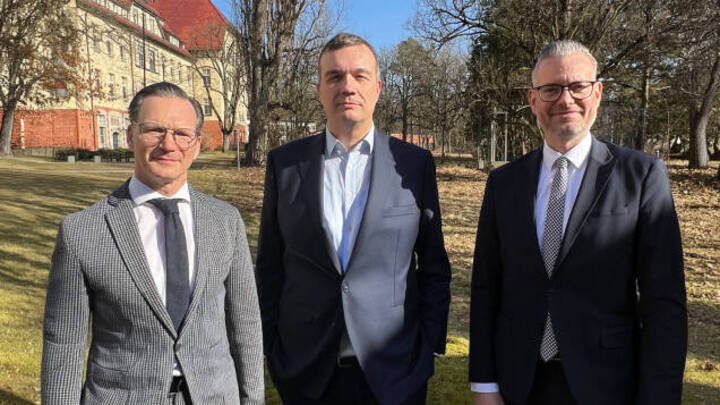 (von links) Enrico Ukrow, Dr. Jürgen Kirschbaum, Georg Abel.