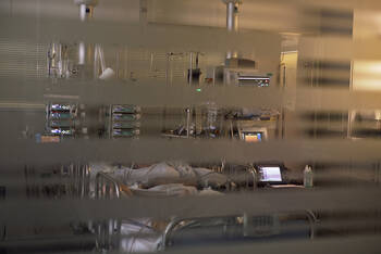 Hessische Kliniken an der Belastungsgrenze, DIVI gegen berufsbezogene Impfpflicht