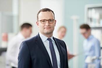 Spahn bringt Prüfungsordnung für Pflege auf den Weg