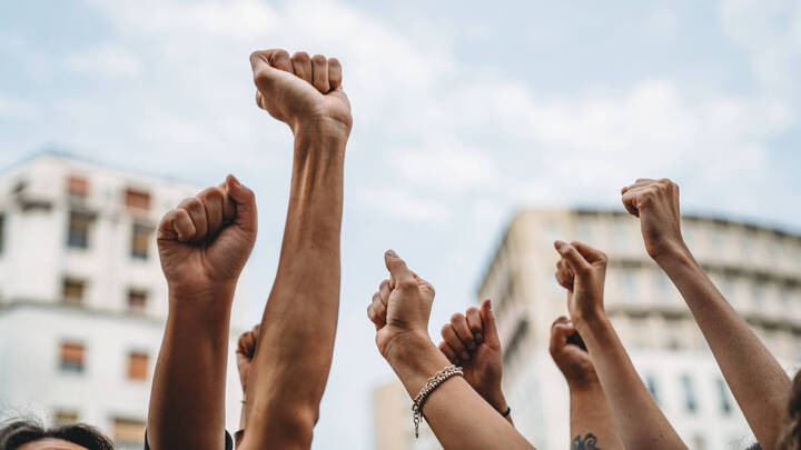 Verdi ruft zu Protesten auf wegen Milliardenkürzungen für Kliniken Verdi ruft zu Protesten auf
