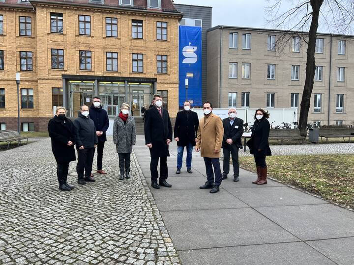 Klinikum Niederlausitz heißt jetzt Sana Kliniken Niederlausitz