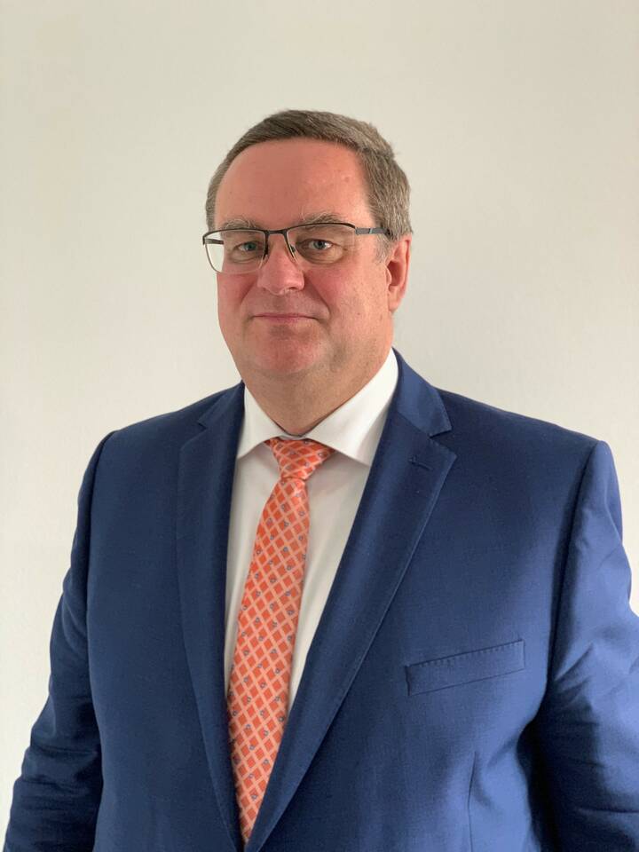 Neuer Geschäftsführer für die Kliniken an der Paar Neuer Geschäftsführer für die Kliniken an der Paar