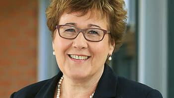 Ministerin Grimm-Benne verteidigt Krankenhaus-Kurs